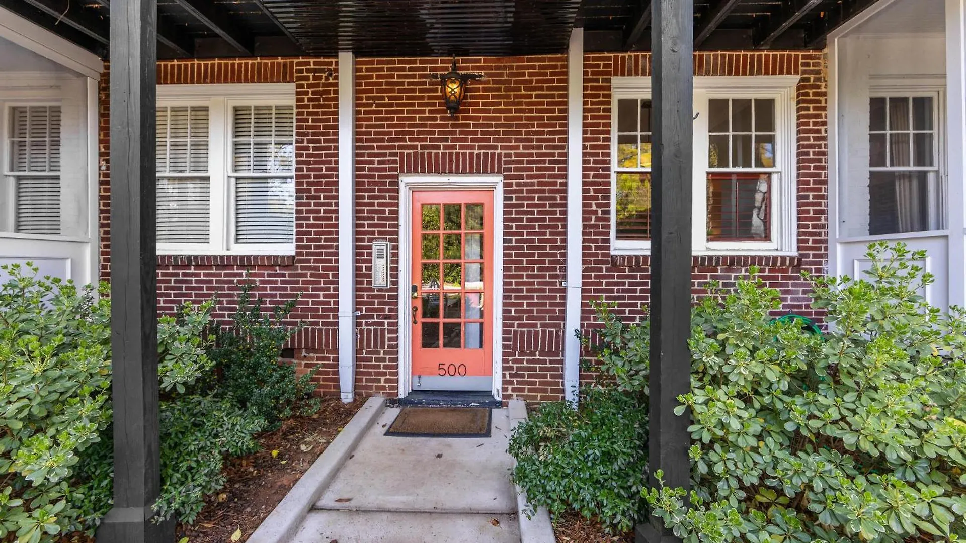 2 Bedroom In Myers Park With Comfortable Screened Porch Charlotte
