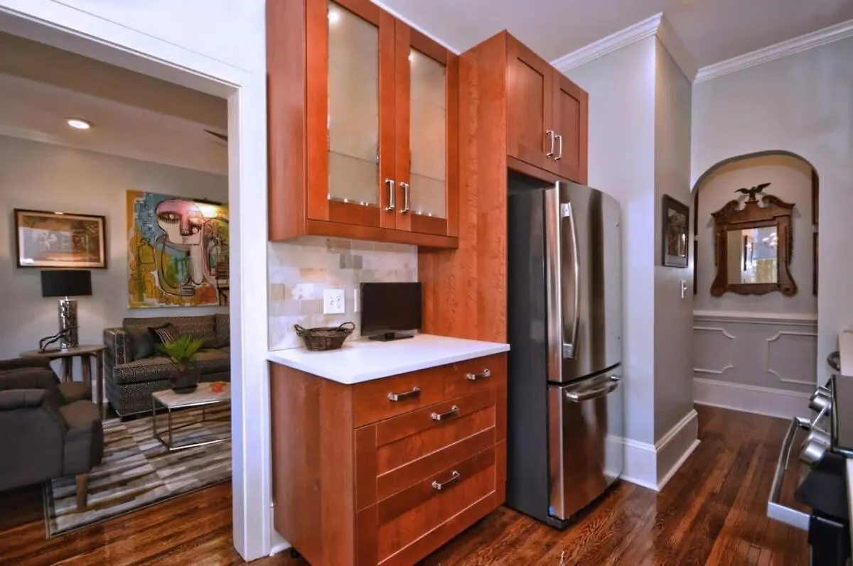 Holiday home 2 Bedroom In Myers Park With Comfortable Screened Porch Charlotte