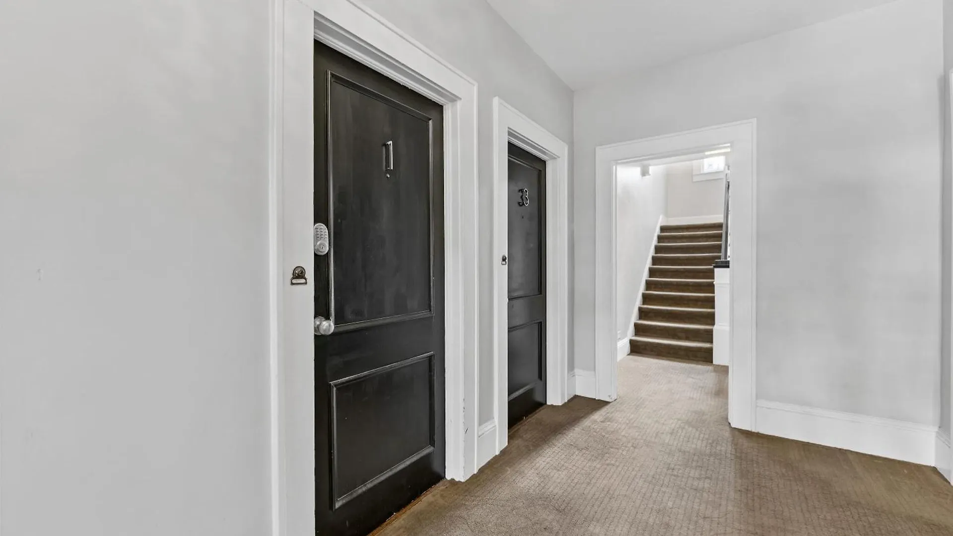 2 Bedroom In Myers Park With Comfortable Screened Porch シャーロット 0*,  米国